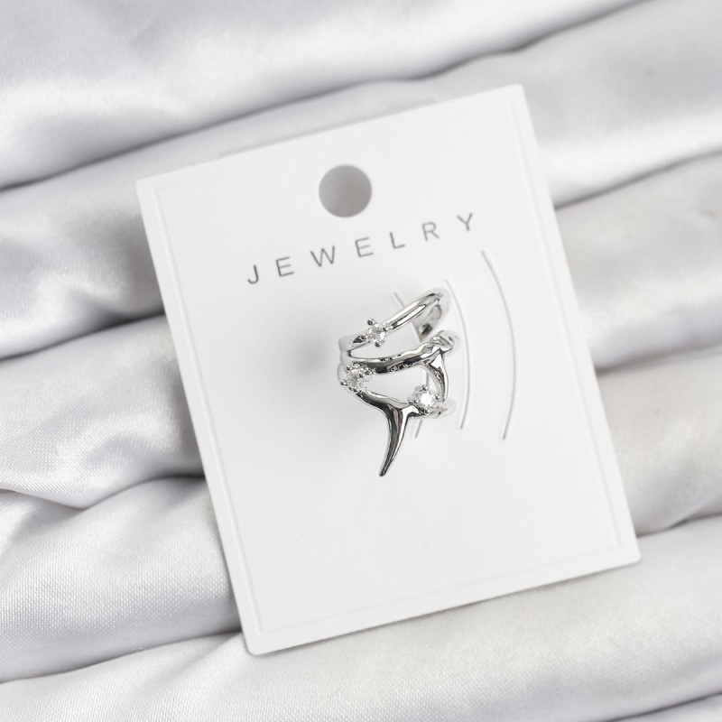 Gümüş Renk Pirinç Diken Model Kıkırdak Earcuff Küpe Gümüş Renk Pirinç Diken Model Kıkırdak Earcuff Küpe