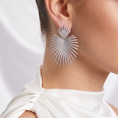 Gümüş Renk Zirkon Taşlı Palmiye Model Kadın Abiye Küpe