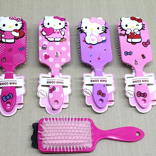 Hello Kitty Tasarımlı Saç Tarağı Hello Kitty Tasarımlı Saç Tarağı