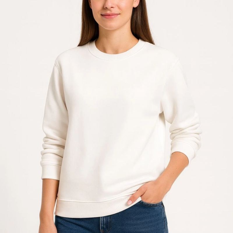 Kadın 3 İplik Pamuklu Düz Bisiklet Yaka SweatShirt - Beyaz Kadın 3 İplik Pamuklu Düz Bisiklet Yaka SweatShirt - Beyaz