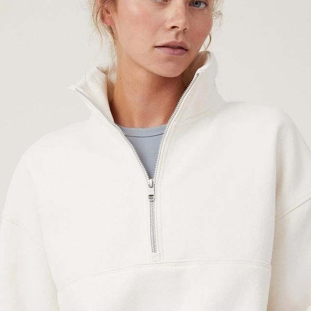 Kadın 3 İplik Pamuklu Oversize Yarım Fermuarlı Yakalı Basic Sweatshirt - Beyaz Kadın 3 İplik Pamuklu Oversize Yarım Fermuarlı Yakalı Basic Sweatshirt - Beyaz