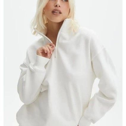 Kadın 3 İplik Pamuklu Oversize Yarım Fermuarlı Yakalı Basic Sweatshirt - Beyaz Kadın 3 İplik Pamuklu Oversize Yarım Fermuarlı Yakalı Basic Sweatshirt - Beyaz