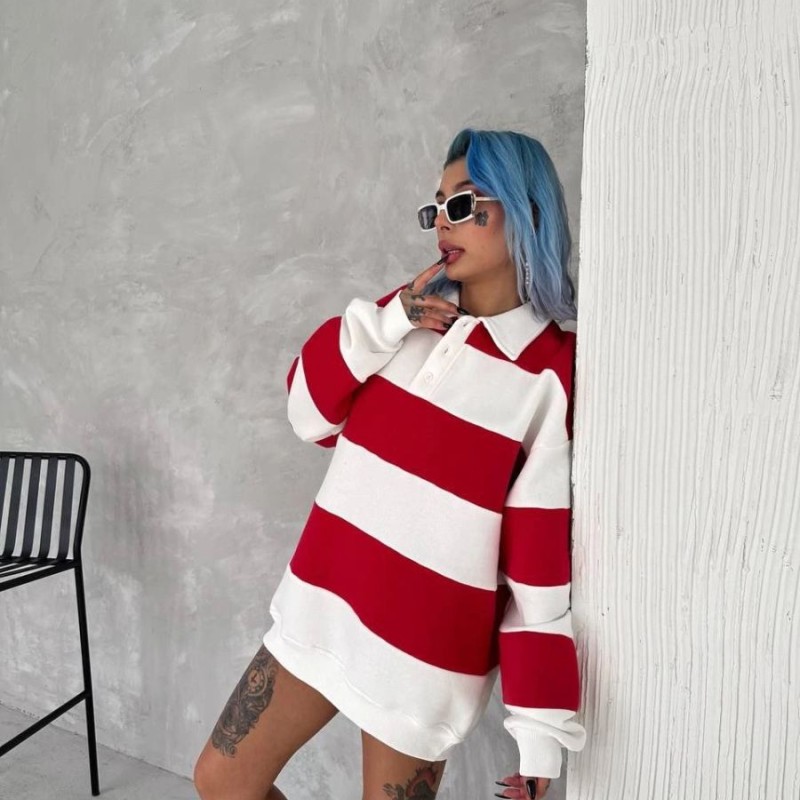 Kadın 3 İplik Pamuklu Parçalı Yakalı SweatShirt - Kırmızı Kadın 3 İplik Pamuklu Parçalı Yakalı SweatShirt - Kırmızı
