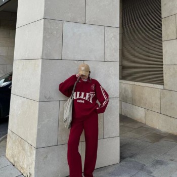 Kadın 3 İplik Pamuklu Yakalı Sweat Baggy Pantolonlu Takım - Bordo Kadın 3 İplik Pamuklu Yakalı Sweat Baggy Pantolonlu Takım - Bordo
