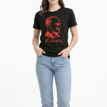 Kadın Atatürk Baskılı Tişört Kısa Kollu Bisiklet Yaka T-Shirt - Siyah Kadın Atatürk Baskılı Tişört Kısa Kollu Bisiklet Yaka T-Shirt - Siyah