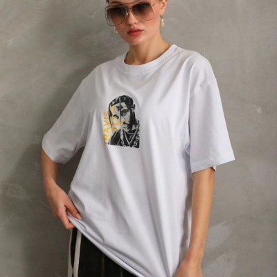 Kadın Baskılı T-Shirt Kısa Kol Bisiklet Yaka Oversize Rahat Kalıp Günlük Tişört - Beyaz Kadın Baskılı T-Shirt Kısa Kol Bisiklet Yaka Oversize Rahat Kalıp Günlük Tişört - Beyaz