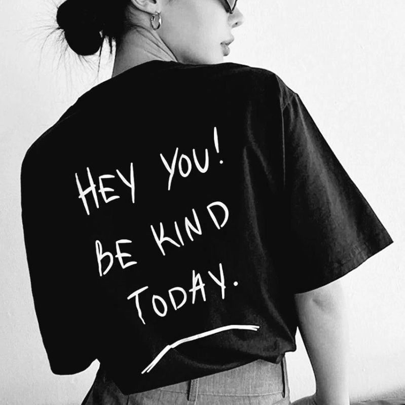 Kadın Baskılı T-Shirt Kısa Kol Bisiklet Yaka Oversize Rahat Kalıp Tişört T-Shirt - Siyah Kadın Baskılı T-Shirt Kısa Kol Bisiklet Yaka Oversize Rahat Kalıp Tişört T-Shirt - Siyah