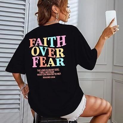 Kadın Baskılı T-Shirt Kısa Kol Bisiklet Yaka Oversize Rahat Kalıp Tişört - Siyah Kadın Baskılı T-Shirt Kısa Kol Bisiklet Yaka Oversize Rahat Kalıp Tişört - Siyah