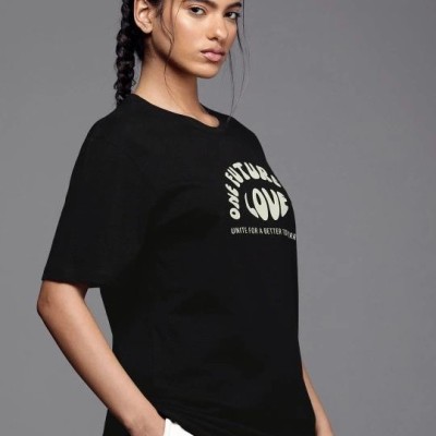 Kadın Baskılı T-Shirt Kısa Kol Bisiklet Yaka Oversize Rahat Kalıp Tişört - Siyah Kadın Baskılı T-Shirt Kısa Kol Bisiklet Yaka Oversize Rahat Kalıp Tişört - Siyah