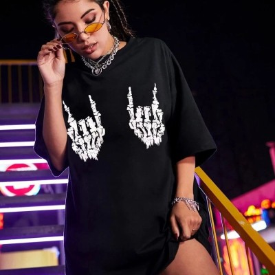 Kadın Baskılı T-Shirt Kısa Kol Bisiklet Yaka Oversize Rahat Kalıp Tişört - Siyah Kadın Baskılı T-Shirt Kısa Kol Bisiklet Yaka Oversize Rahat Kalıp Tişört - Siyah