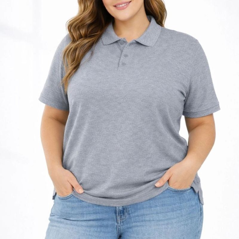 Kadın Battal Beden Tişört Polo Yaka Pike Kumaş Kısa Kol T-Shirt - Gri Kadın Battal Beden Tişört Polo Yaka Pike Kumaş Kısa Kol T-Shirt - Gri