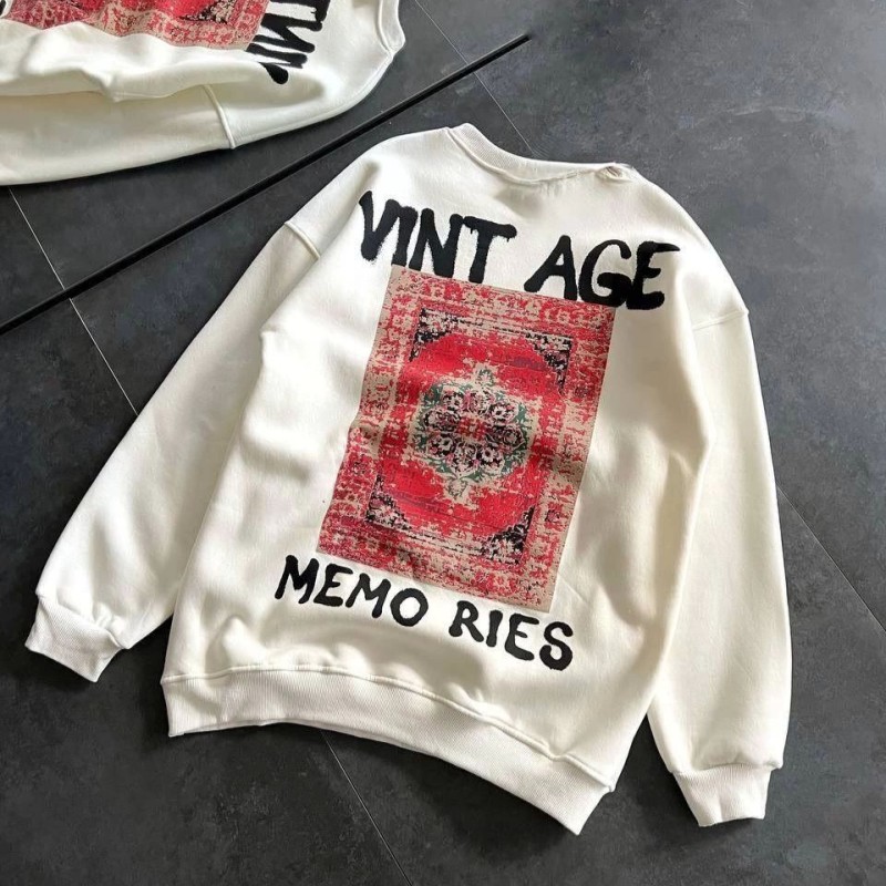 Kadın Bisiklet Yaka 3 İplik Baskılı Oversize SweatShirt - Beyaz Kadın Bisiklet Yaka 3 İplik Baskılı Oversize SweatShirt - Beyaz