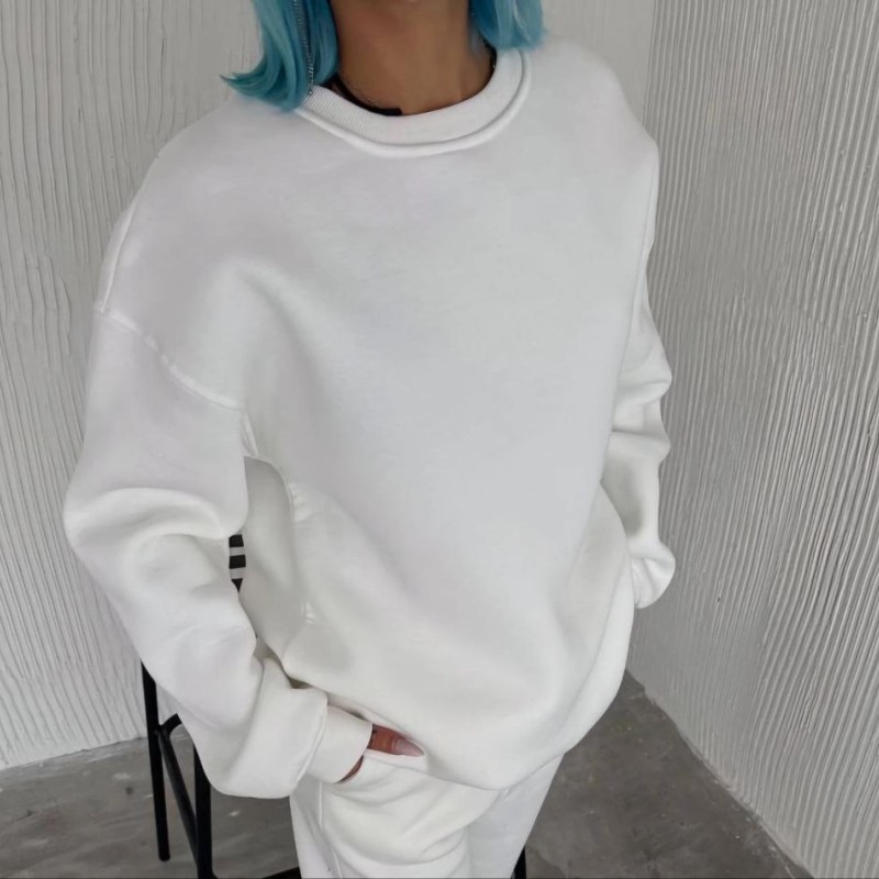 Kadın Bisiklet Yaka 3 İplik Pamuklu Basic SweatShirt - Beyaz Kadın Bisiklet Yaka 3 İplik Pamuklu Basic SweatShirt - Beyaz