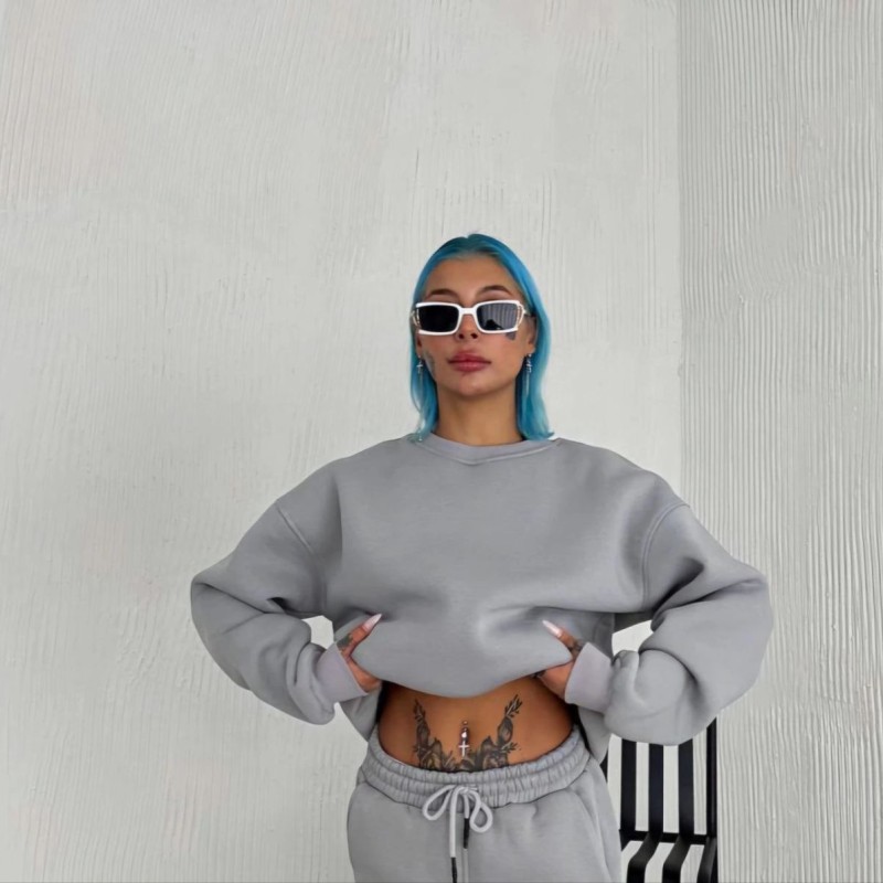 Kadın Bisiklet Yaka 3 İplik Pamuklu Basic SweatShirt - Gri Kadın Bisiklet Yaka 3 İplik Pamuklu Basic SweatShirt - Gri