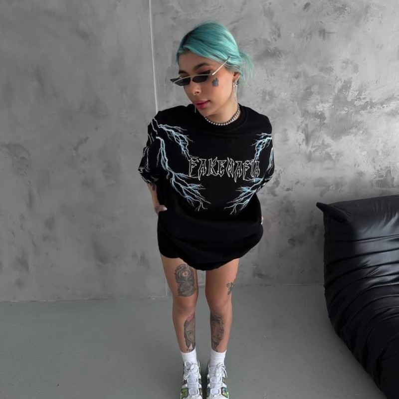 Kadın Bisiklet Yaka Baskılı Kısa kol Oversize T-Shirt - Siyah Kadın Bisiklet Yaka Baskılı Kısa kol Oversize T-Shirt - Siyah