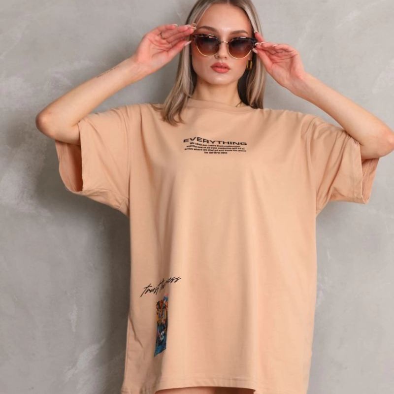 kadın Bisiklet Yaka Baskılı Oversize Kısa kol T-Shirt - Bej kadın Bisiklet Yaka Baskılı Oversize Kısa kol T-Shirt - Bej