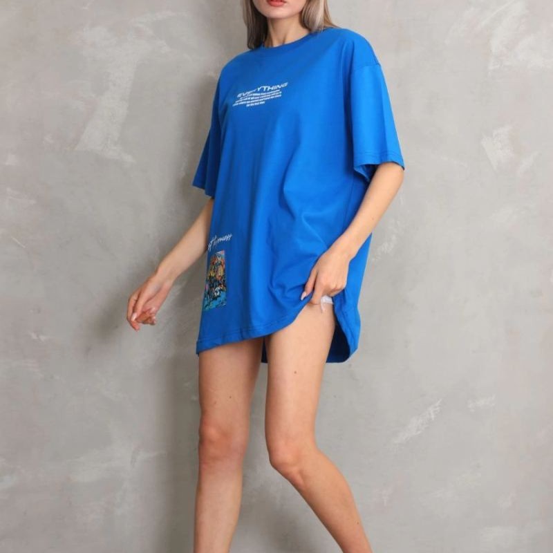 kadın Bisiklet Yaka Baskılı Oversize T-Shirt - Mavi kadın Bisiklet Yaka Baskılı Oversize T-Shirt - Mavi