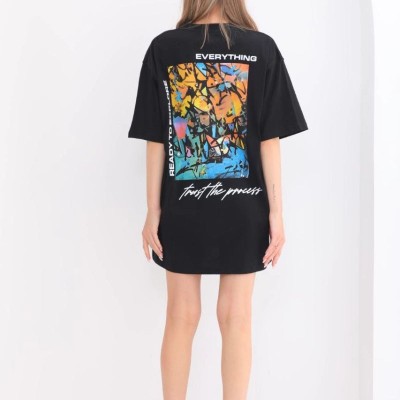 kadın Bisiklet Yaka Baskılı Oversize T-Shirt - Siyah kadın Bisiklet Yaka Baskılı Oversize T-Shirt - Siyah