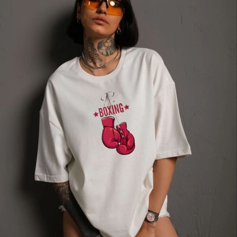 kadın Bisiklet Yaka Boks Eldiven Baskılı Oversize T-Shirt - Beyaz kadın Bisiklet Yaka Boks Eldiven Baskılı Oversize T-Shirt - Beyaz