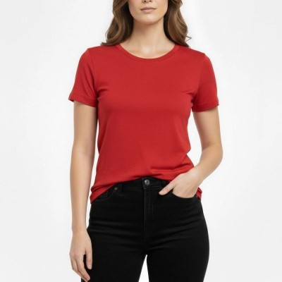 Kadın Bisiklet Yaka Slim Fit Likralı Tişört - Kırmızı Kadın Bisiklet Yaka Slim Fit Likralı Tişört - Kırmızı