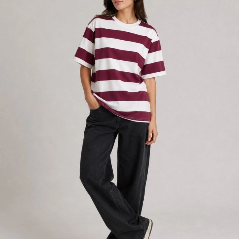 Kadın Çizgili Oversize Tişört Bisiklet Yaka Kısa Kol Yazlık T-Shirt - Bordo Kadın Çizgili Oversize Tişört Bisiklet Yaka Kısa Kol Yazlık T-Shirt - Bordo