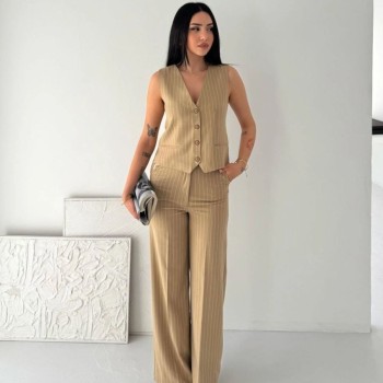 Kadın Çizgili Tansel Kumaş Yelek Pantolon İkili Takım Ofis Şık Modern - Bej Kadın Çizgili Tansel Kumaş Yelek Pantolon İkili Takım Ofis Şık Modern - Bej