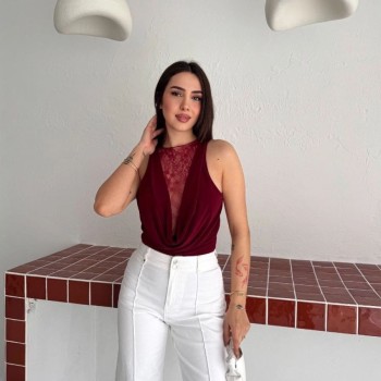 Kadın Dantel Detaylı Derin Dekolte Body Şık Kolsuz Yazlık Bodysuit - Bordo Kadın Dantel Detaylı Derin Dekolte Body Şık Kolsuz Yazlık Bodysuit - Bordo