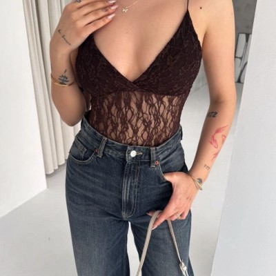 Kadın Dantel Detaylı Derin Dekolte Body Şık Kolsuz Yazlık Bodysuit - Kahvrenegi
