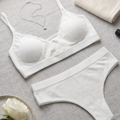 Kadın Ekru Çıkarılabilir Pedli Fitilli Dantelli Bralet Takımı Kadın Ekru Çıkarılabilir Pedli Fitilli Dantelli Bralet Takımı