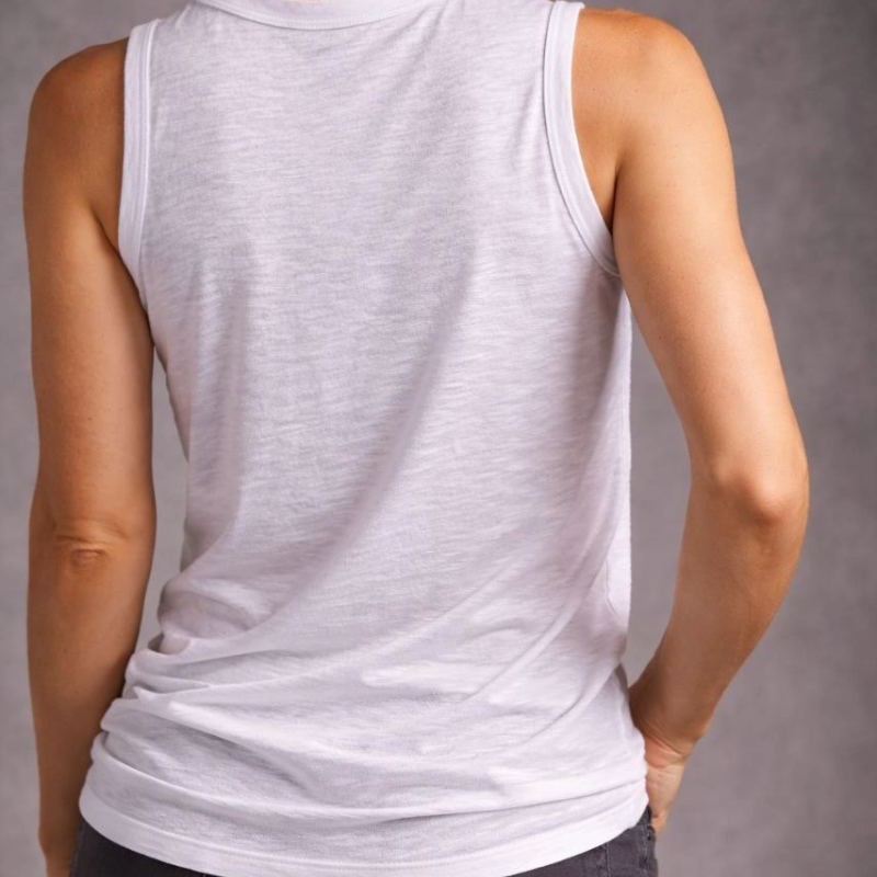 Kadın Flamlı Kumaş Kolsuz Atlet Günlük Fitness Spor T-Shirt - Beyaz Kadın Flamlı Kumaş Kolsuz Atlet Günlük Fitness Spor T-Shirt - Beyaz
