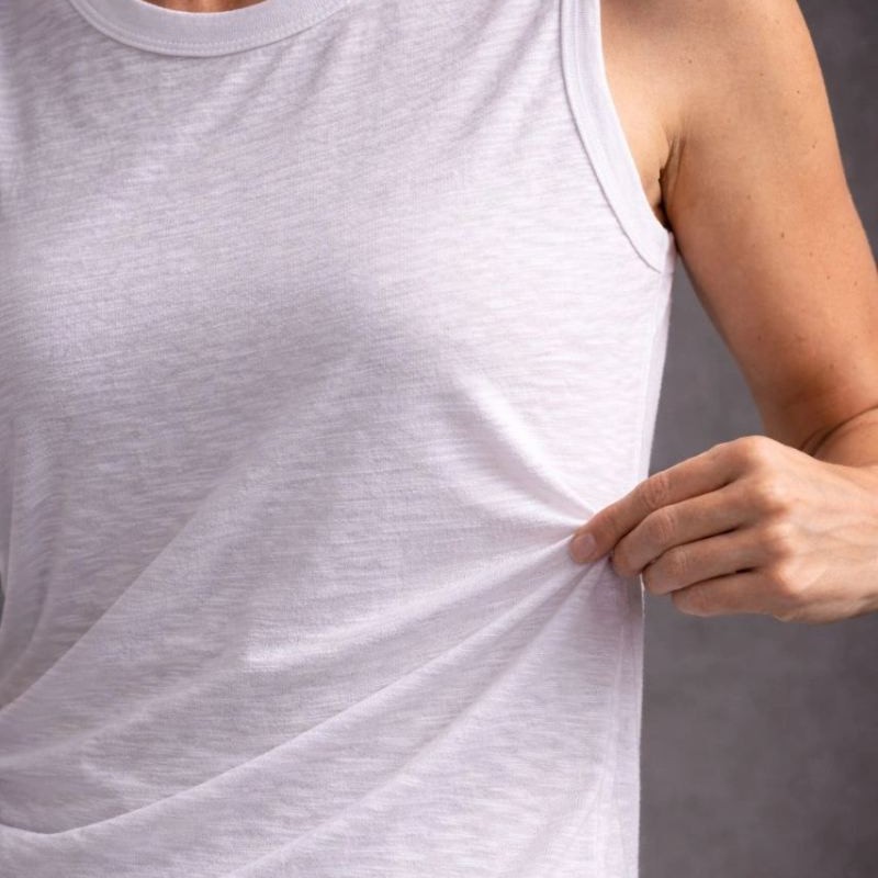 Kadın Flamlı Kumaş Kolsuz Atlet Günlük Fitness Spor T-Shirt - Beyaz Kadın Flamlı Kumaş Kolsuz Atlet Günlük Fitness Spor T-Shirt - Beyaz