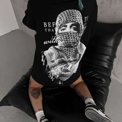 Kadın Kısa Kol Tişört Bisiklet Yaka Filistin Poşülü Baskılı T-Shirt - Siyah Kadın Kısa Kol Tişört Bisiklet Yaka Filistin Poşülü Baskılı T-Shirt - Siyah
