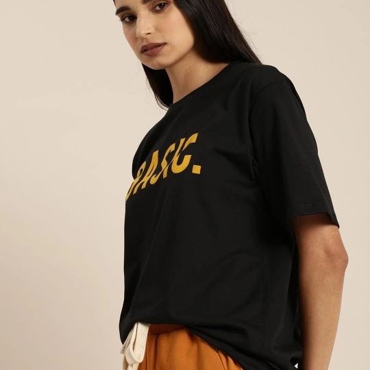 Kadın Kısa Kol Yazlık Tişört Bisiklet Yaka BASIC Baskılı T-Shirt - Siyah Kadın Kısa Kol Yazlık Tişört Bisiklet Yaka BASIC Baskılı T-Shirt - Siyah