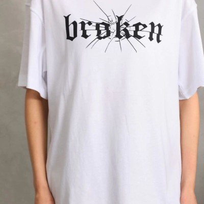 Kadın Kısa Kol Yazlık Tişört Bisiklet Yaka Baskılı Oversize T-Shirt - Beyaz Kadın Kısa Kol Yazlık Tişört Bisiklet Yaka Baskılı Oversize T-Shirt - Beyaz