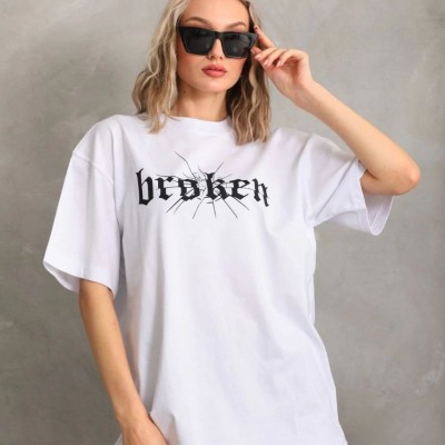 Kadın Kısa Kol Yazlık Tişört Bisiklet Yaka Baskılı Oversize T-Shirt - Beyaz Kadın Kısa Kol Yazlık Tişört Bisiklet Yaka Baskılı Oversize T-Shirt - Beyaz