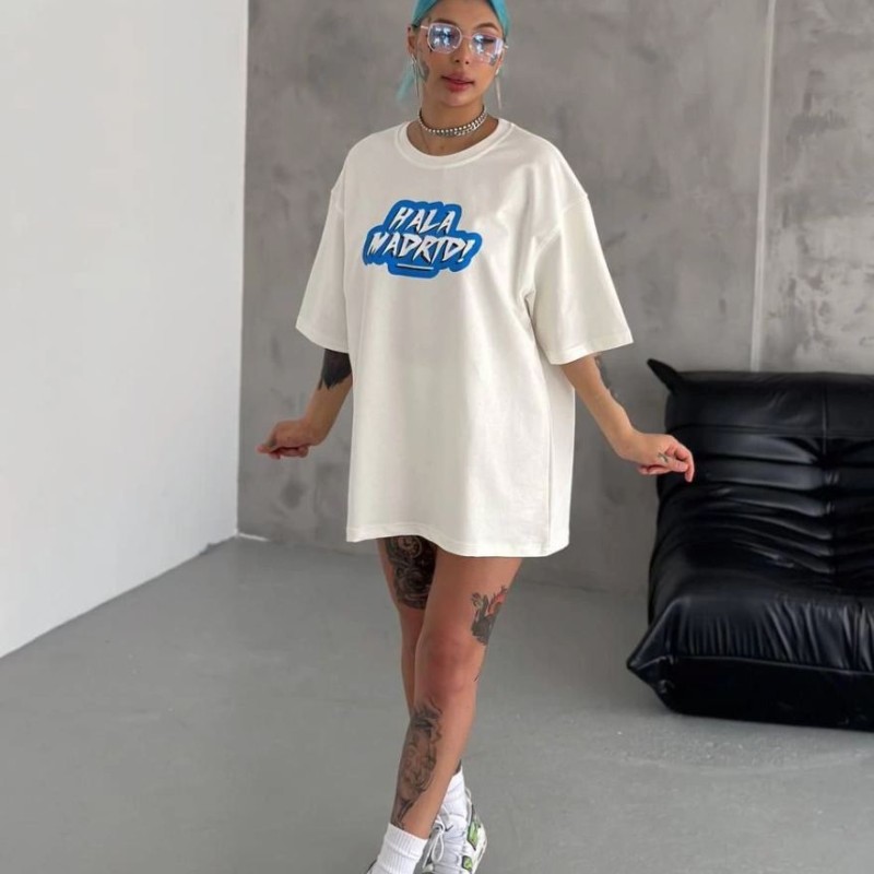 Kadın Kısa Kol Yazlık Tişört Bisiklet Yaka Baskılı Oversize T-Shirt - Beyaz Kadın Kısa Kol Yazlık Tişört Bisiklet Yaka Baskılı Oversize T-Shirt - Beyaz