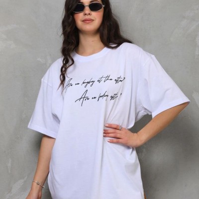 Kadın Kısa Kol Yazlık Tişört Bisiklet Yaka Baskılı Oversize T-Shirt - Beyaz Kadın Kısa Kol Yazlık Tişört Bisiklet Yaka Baskılı Oversize T-Shirt - Beyaz