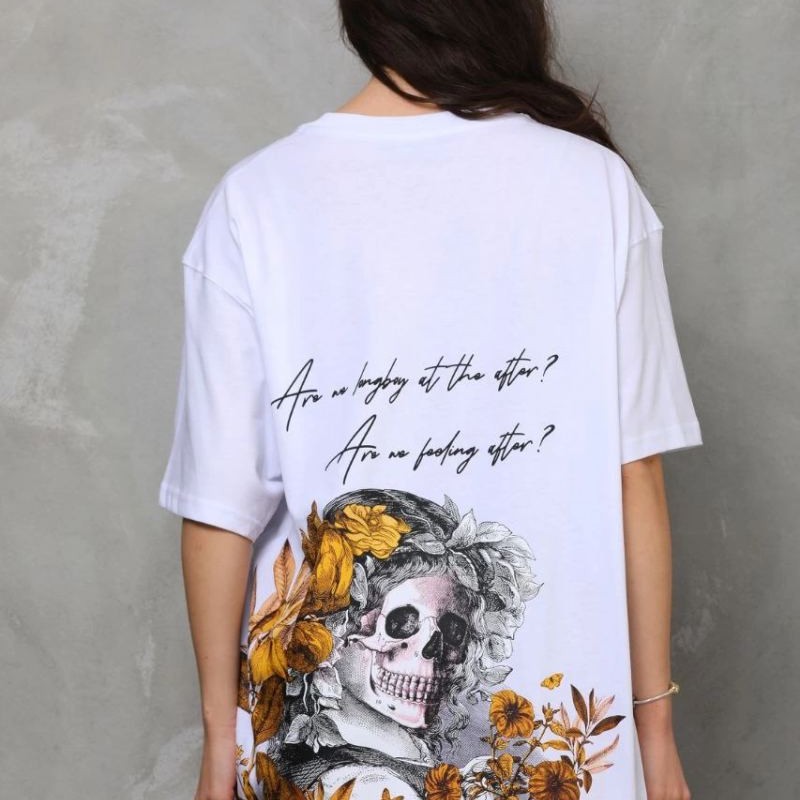 Kadın Kısa Kol Yazlık Tişört Bisiklet Yaka Baskılı Oversize T-Shirt - Beyaz Kadın Kısa Kol Yazlık Tişört Bisiklet Yaka Baskılı Oversize T-Shirt - Beyaz