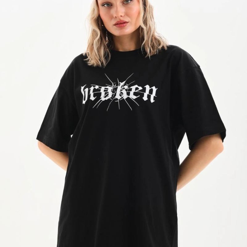 Kadın Kısa Kol Yazlık Tişört Bisiklet Yaka Baskılı Oversize T-Shirt - Siyah Kadın Kısa Kol Yazlık Tişört Bisiklet Yaka Baskılı Oversize T-Shirt - Siyah