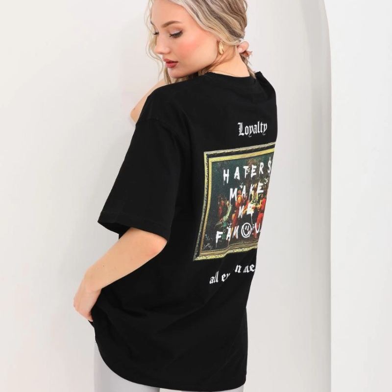 Kadın Kısa Kol Yazlık Tişört Bisiklet Yaka Baskılı Oversize T-Shirt - Siyah Kadın Kısa Kol Yazlık Tişört Bisiklet Yaka Baskılı Oversize T-Shirt - Siyah