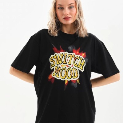 Kadın Kısa Kol Yazlık Tişört Bisiklet Yaka Ejderha Baskılı T-Shirt - Siyah Kadın Kısa Kol Yazlık Tişört Bisiklet Yaka Ejderha Baskılı T-Shirt - Siyah