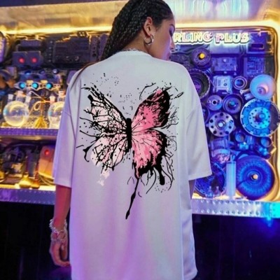 Kadın Kısa Kol Yazlık Tişört Bisiklet Yaka Kelebek Baskılı T-Shirt - Beyaz Kadın Kısa Kol Yazlık Tişört Bisiklet Yaka Kelebek Baskılı T-Shirt - Beyaz