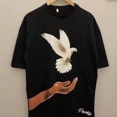 Kadın Kısa Kol Yazlık Tişört Bisiklet Yaka Uzi Güvercin Baskılı T-Shirt - Siyah Kadın Kısa Kol Yazlık Tişört Bisiklet Yaka Uzi Güvercin Baskılı T-Shirt - Siyah