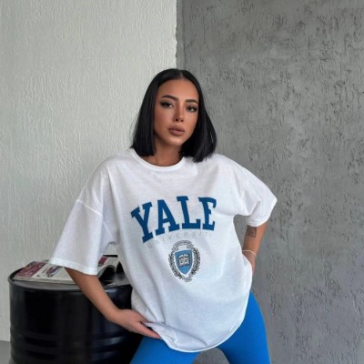 Kadın Kısa Kol Yazlık Tişört Bisiklet Yaka YALE Baskılı T-Shirt - Beyaz Kadın Kısa Kol Yazlık Tişört Bisiklet Yaka YALE Baskılı T-Shirt - Beyaz
