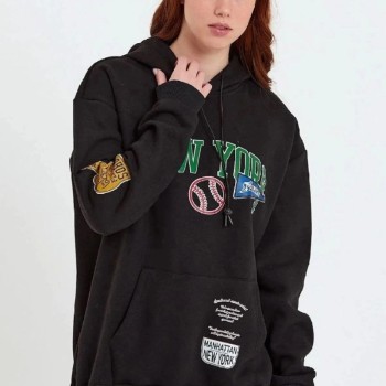 Kadın Oversize Kapüşonlu Cepli Ön Kol Baskılı 3 İplik Pamuklu Hoodie Sweatshirt - Siyah Kadın Oversize Kapüşonlu Cepli Ön Kol Baskılı 3 İplik Pamuklu Hoodie Sweatshirt - Siyah