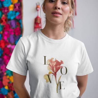 Kadın Özel Baskılı Modern Fit %100 Pamuk Bisiklet Yaka T-Shirt Kadın Özel Baskılı Modern Fit %100 Pamuk Bisiklet Yaka T-Shirt