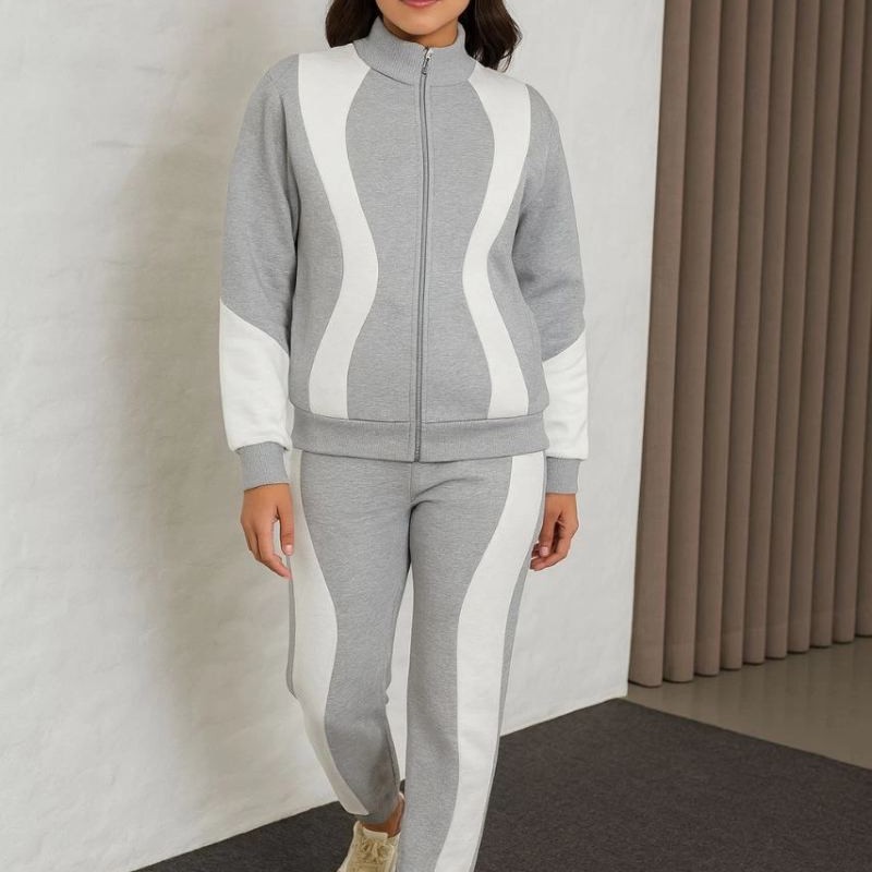 Kadın Premium Parçalı Eşofman Alt-Üst Takım - Dik Yaka Fermuarlı Sweatshirt - Gri Kadın Premium Parçalı Eşofman Alt-Üst Takım - Dik Yaka Fermuarlı Sweatshirt - Gri