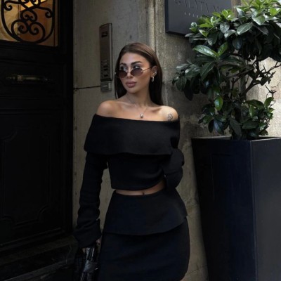 Kadın Straplez , Madonna , Carmen Yaka Croplu Mini Etekli ikili Alt-Üst Takım Triko - Siyah Kadın Straplez , Madonna , Carmen Yaka Croplu Mini Etekli ikili Alt-Üst Takım Triko - Siyah