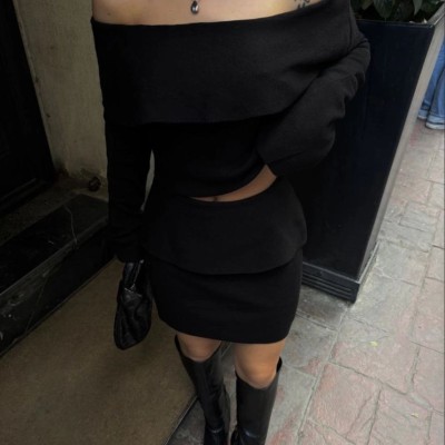 Kadın Straplez , Madonna , Carmen Yaka Croplu Mini Etekli ikili Alt-Üst Takım Triko - Siyah Kadın Straplez , Madonna , Carmen Yaka Croplu Mini Etekli ikili Alt-Üst Takım Triko - Siyah