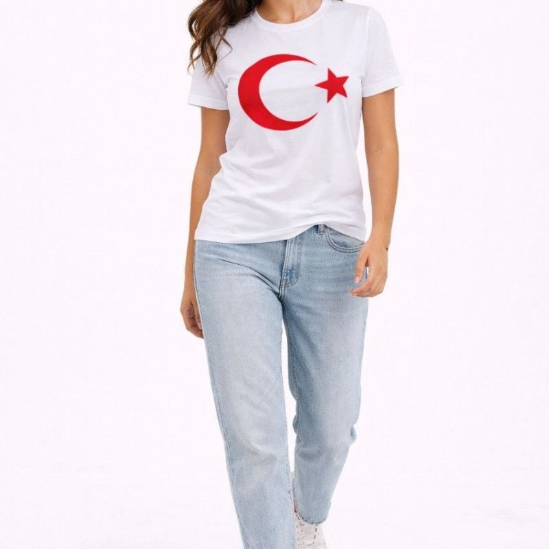 Kadın T-Shirt Kısa Kol Bisiklet Yaka Ay Yıldız Bayrak Baskılı Tişört - Beyaz Kadın T-Shirt Kısa Kol Bisiklet Yaka Ay Yıldız Bayrak Baskılı Tişört - Beyaz